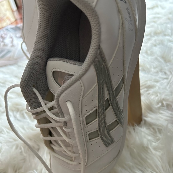 Cheer Shoes ASICS - Picture 8 of 8